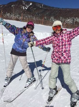 skis.jpg